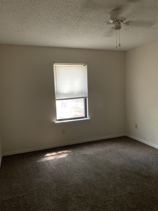 Foto del edificio - 3783 E Olive Rd
