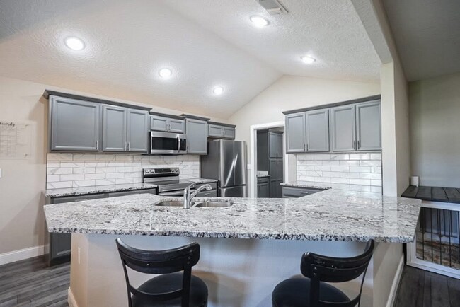 Foto del edificio - 2336 Newman Dr