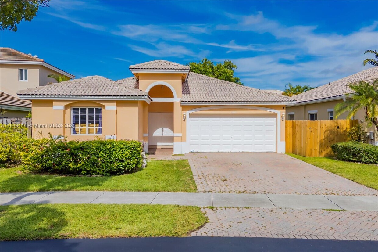 Foto principal - 13949 SW 155th Ct