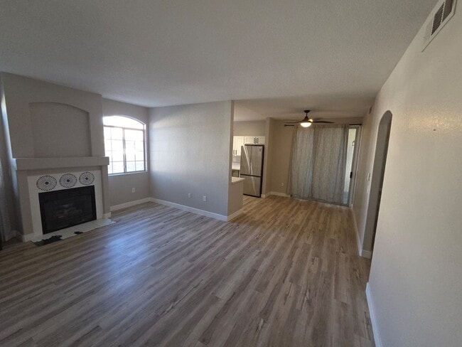 Building Photo - First-Floor 2 Bed / 2 Bath Condo