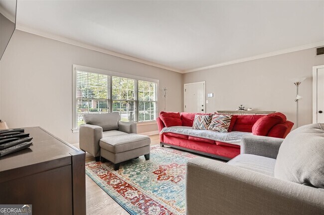 Foto del edificio - 3685 Cantrell Rd NE
