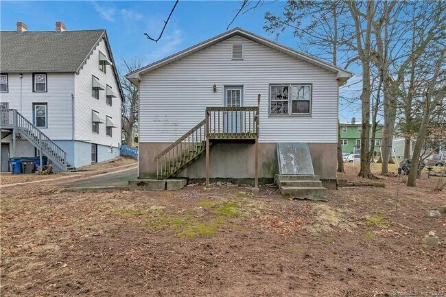 Building Photo - 38 Diamond St