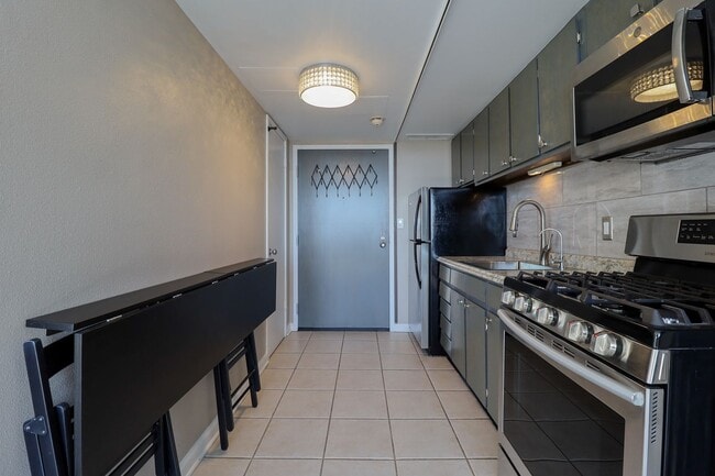 Foto del edificio - 410 W 7th St