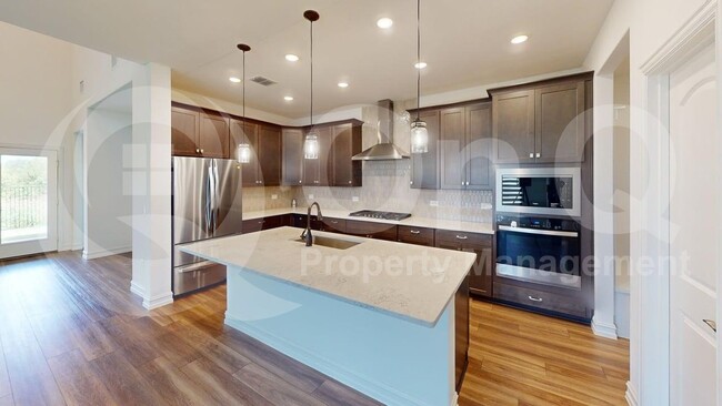 Building Photo - 6420 Pinkston Dr