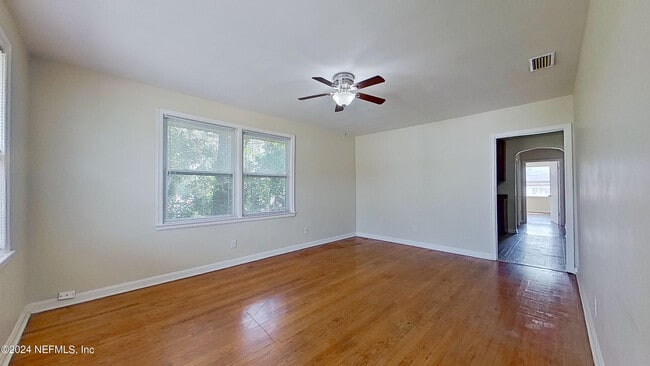 Foto del edificio - 1274 Belmont Terrace