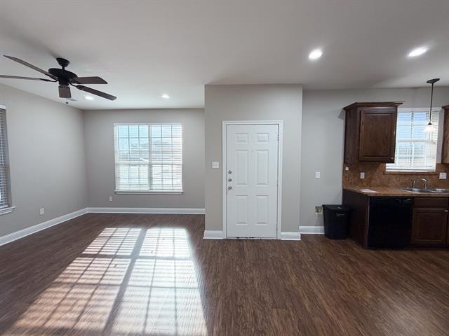 Foto del edificio - 1203 N Clay St