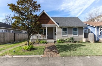 Building Photo - 509 Vincent St