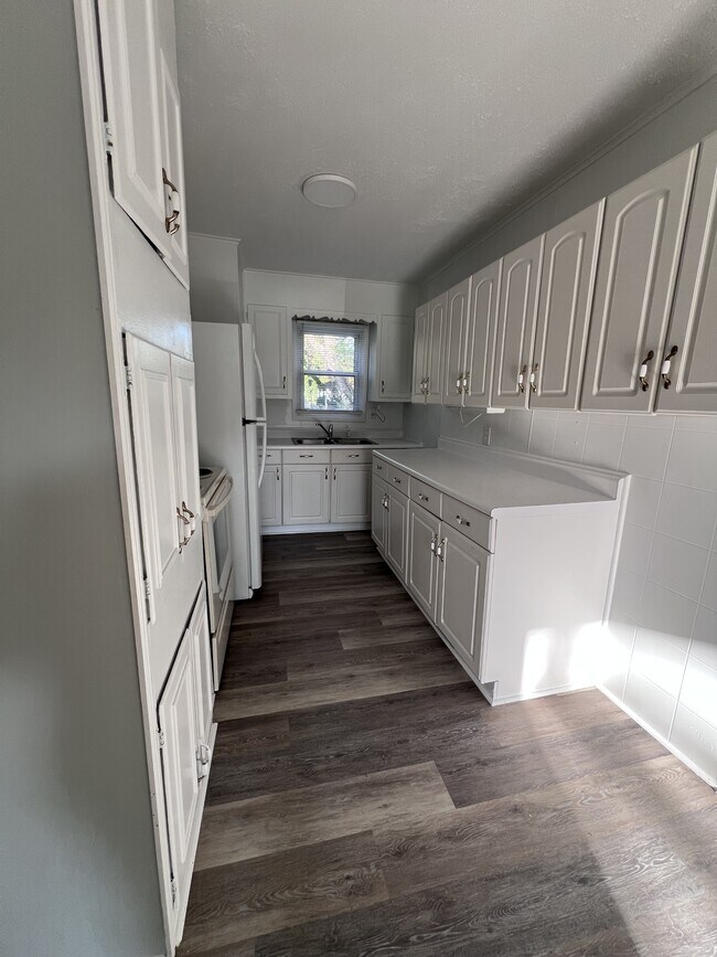 Foto del edificio - 2308 Pine Way