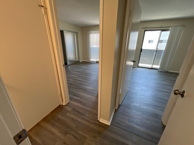 Interior Photo - 951 S. Oxford