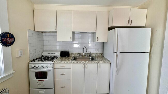 Building Photo - 713 N Federal Hwy