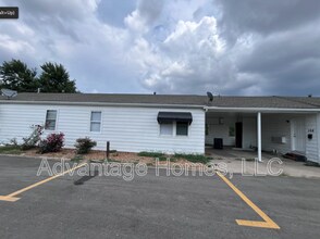 Building Photo - 1015 N Scott Ave