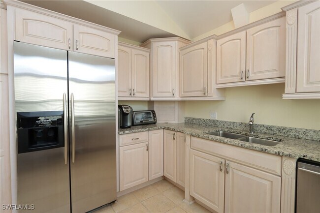 Foto del edificio - 640 2nd St S