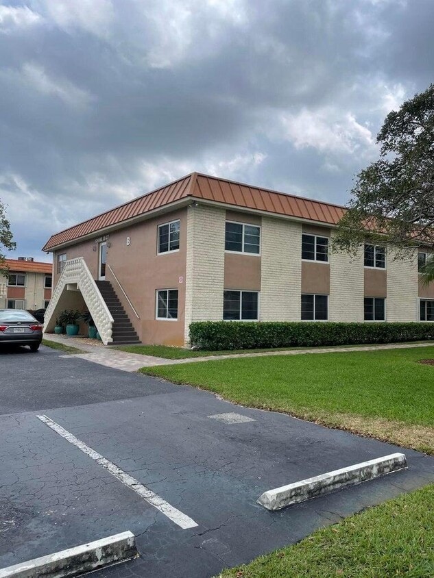 124 NE 19th Ct Unit 108b, Wilton Manors, FL 33305 Condo for Rent in Wilton Manors, FL