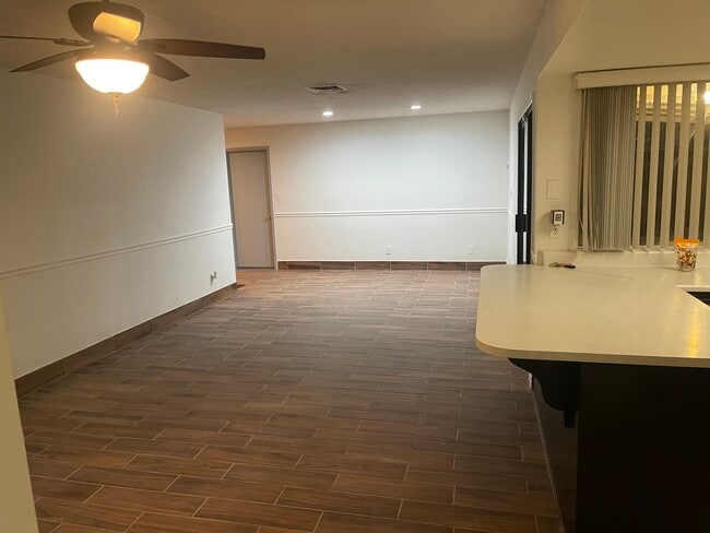 Foto del edificio - 3019 West Myrtle Ave