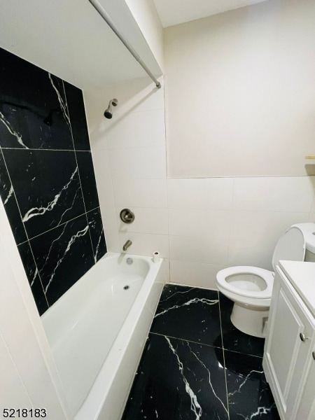 Photo - 1088 Avenue C Apartment