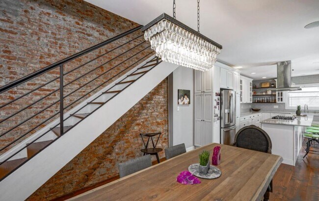 Building Photo - 2407 Grays Ferry Ave
