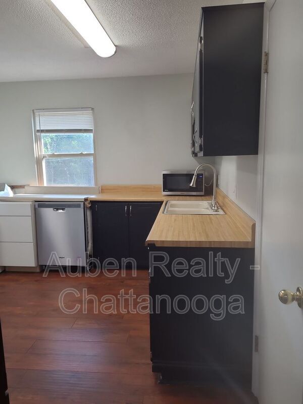 Foto del edificio - 6741 Ringgold Rd