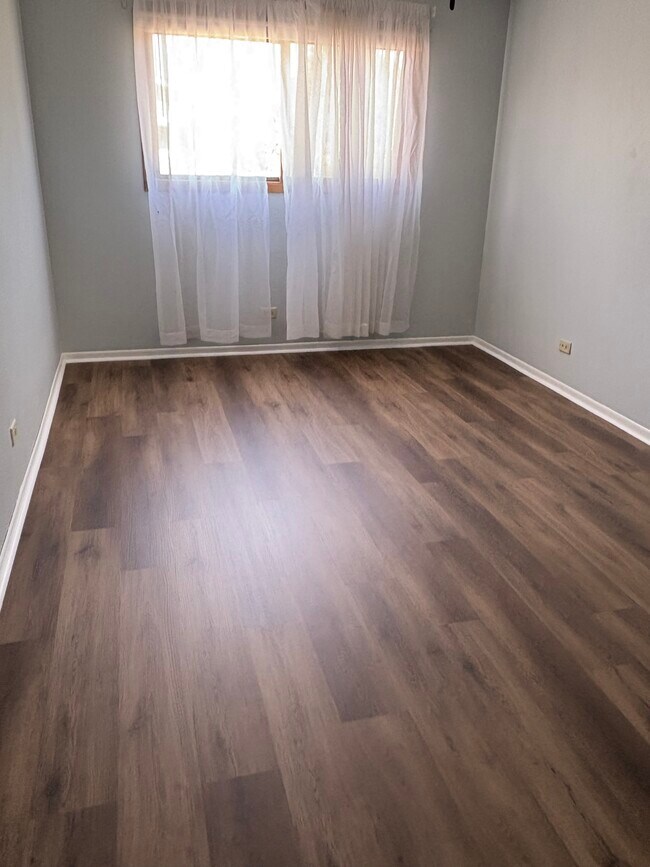 Foto del edificio - 34293 N Birch Ln