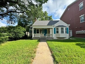 Building Photo - 1130 Bertrand St