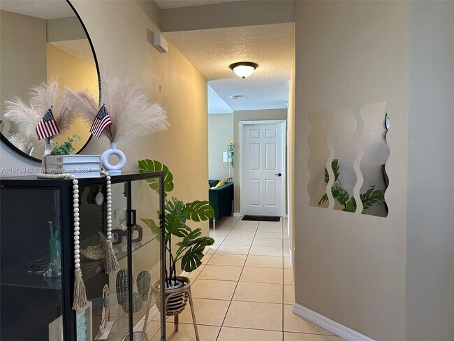 Foto del edificio - 9076 SW 210th Terrace