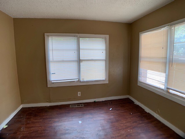 Foto del edificio - 1412 NW 11th St