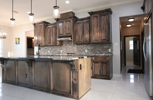 Foto del edificio - Experience Country Living: A Modern 4-Bedr...