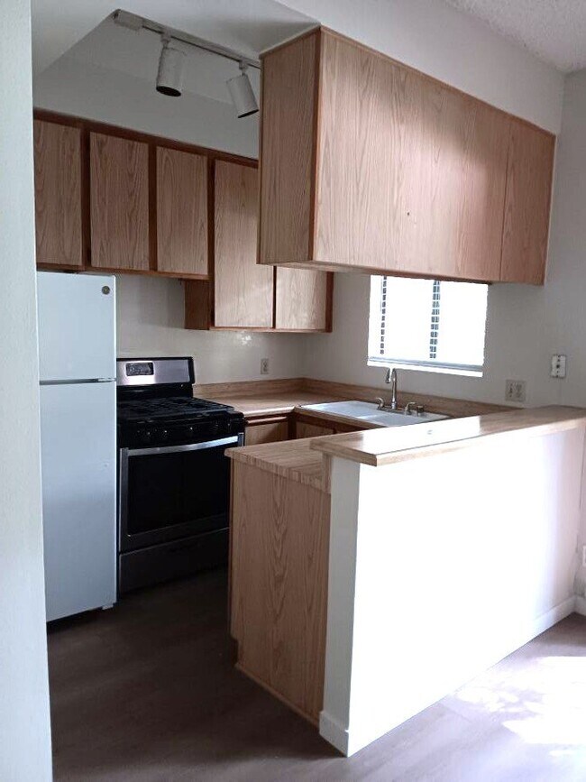 Foto del edificio - 10965 Fruitland Dr