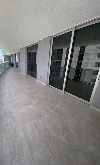Foto del edificio - 488 NE 18th St