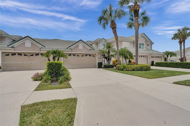 Building Photo - 1632 SW Harbour Isles Cir