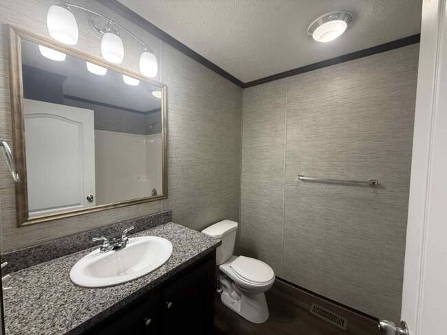 Foto del edificio - 1236 N Oaklane Rd