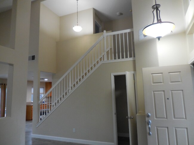 Foto del edificio - 1048 Freshwater Ct