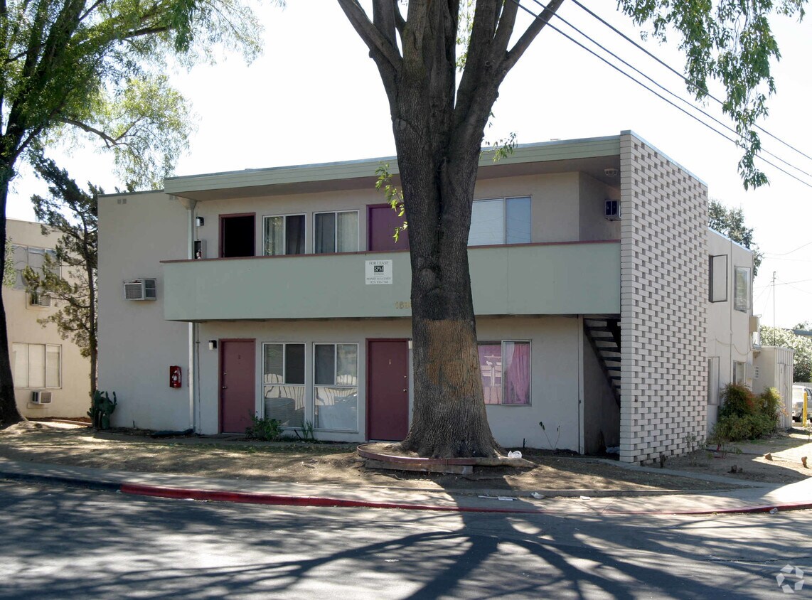 Building Photo - 1680 Haller Ct