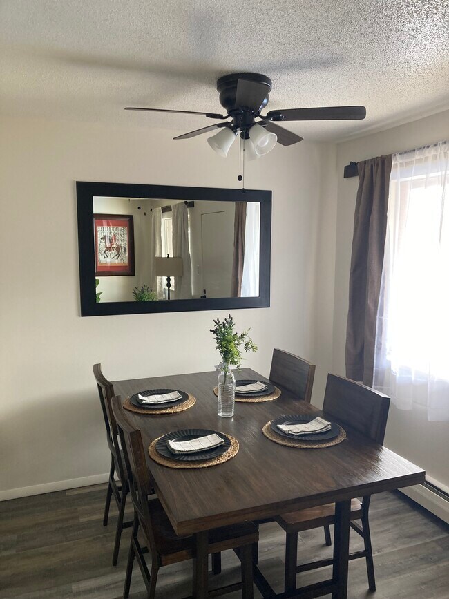 Foto del edificio - 580 Bookcliff Ave #6