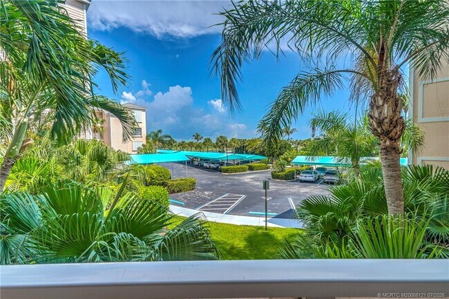 Foto del edificio - 5750 NE Island Cove Way