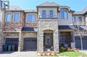 Building Photo - 12 Gammon Cres