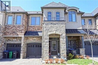 Building Photo - 12 Gammon Cres
