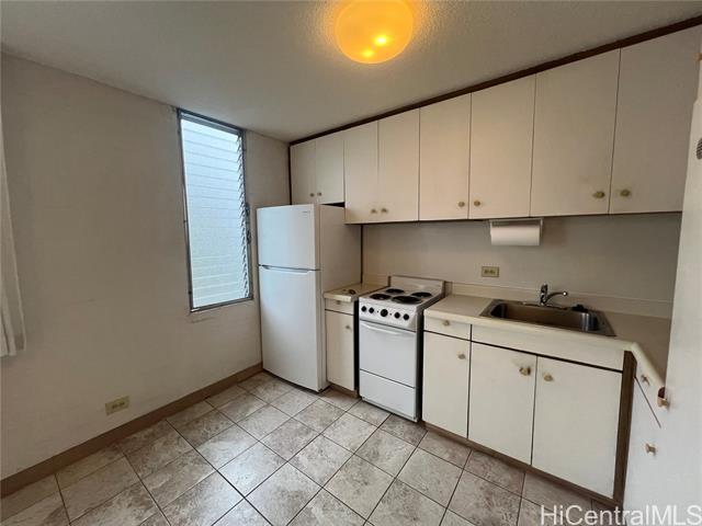 Foto del edificio - 1545 Liona St