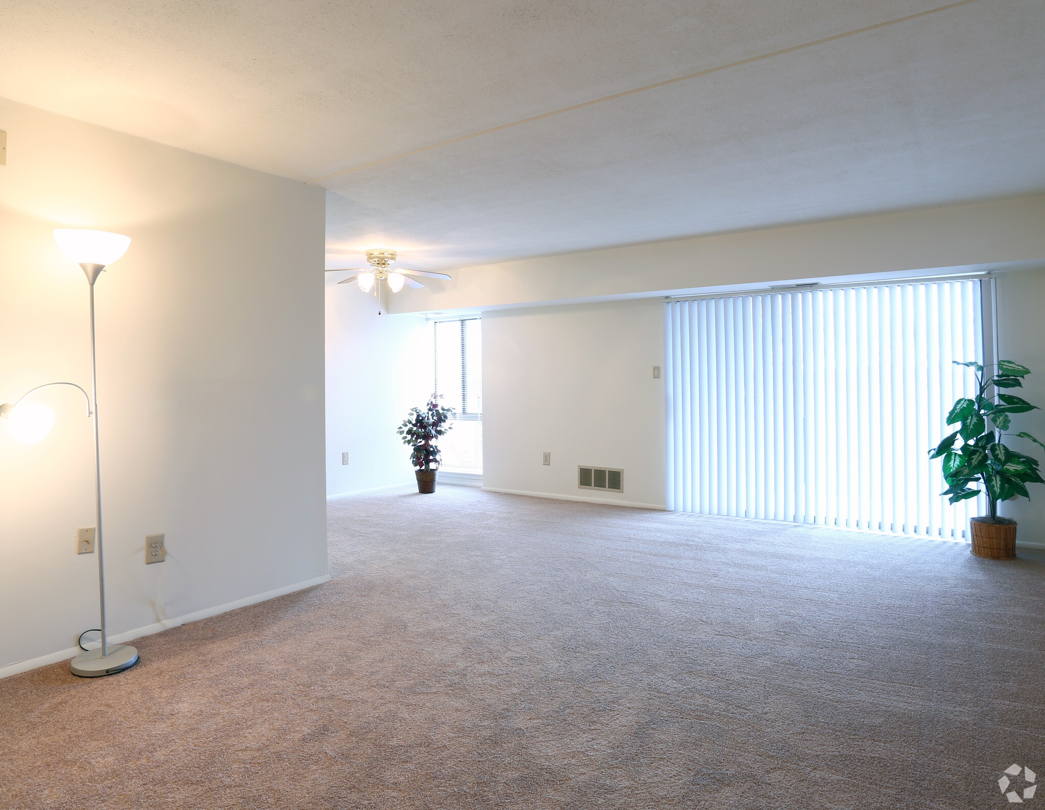 General Lafayette Apartments photo 2
