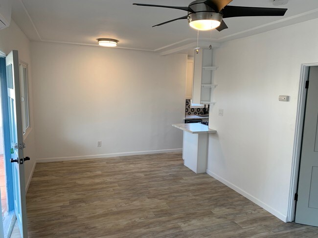 Foto del edificio - 4415 Kansas St