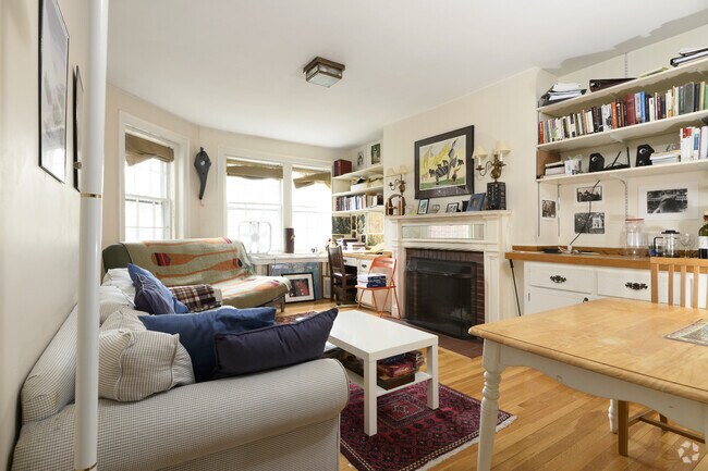 Building Photo - 41 Bowdoin St