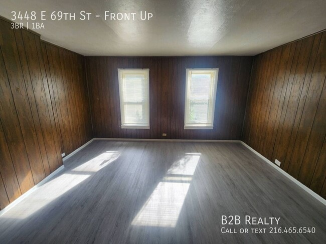 Foto del edificio - 3448 E 69th St