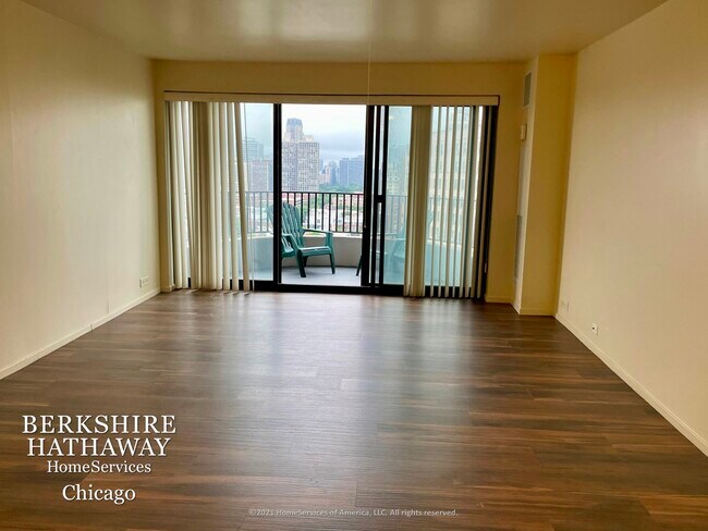 Foto del edificio - 2020 N Lincoln Park West