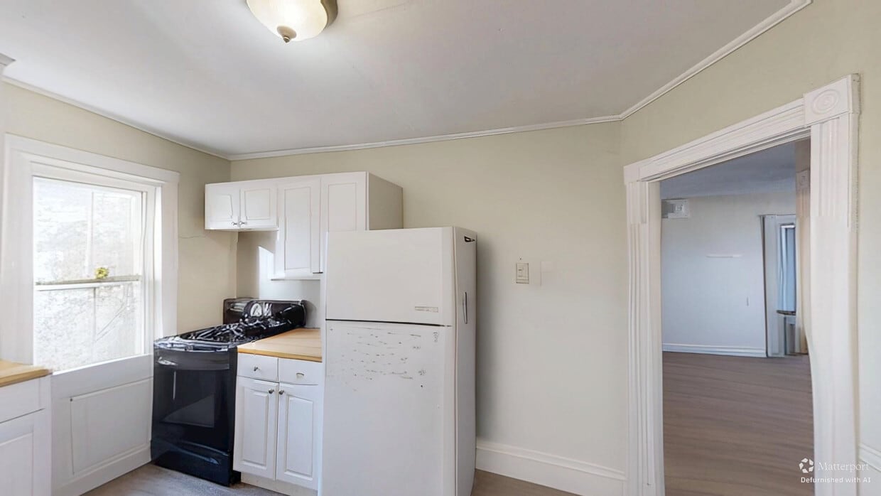 Photo - 1-5 Pine Pl Apartments