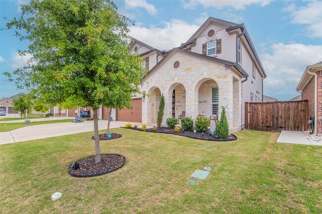 Building Photo - 1008 Brenham Ln