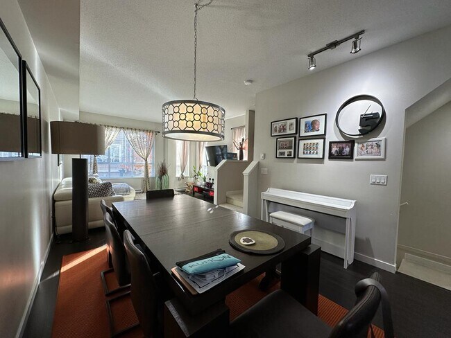 Photo du bâtiment - 1305 Soball St