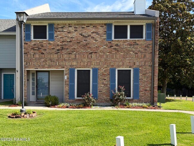 Building Photo - 204 Dublin Cir