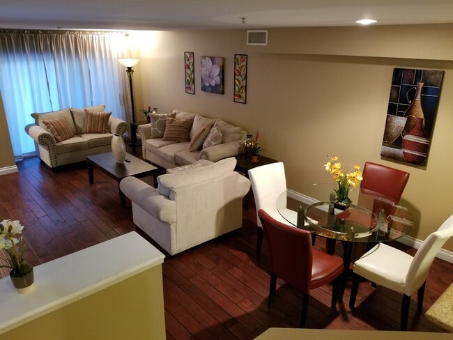 Living Room - 1211 E Carson St