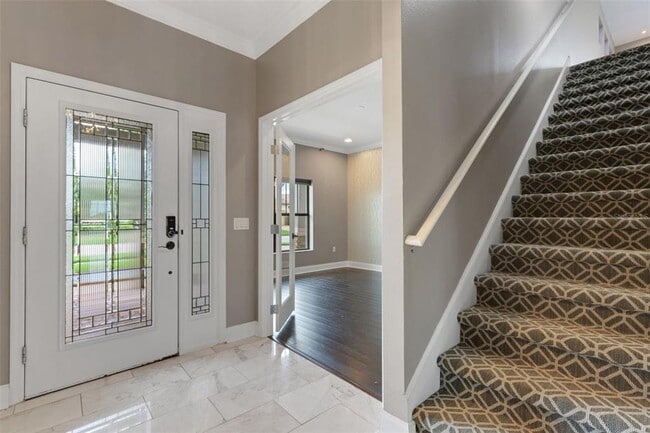 Building Photo - 1958 Altavista Cir