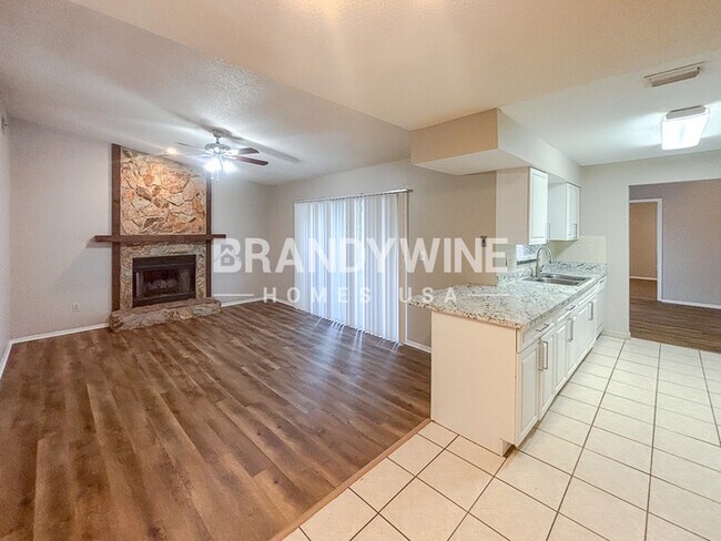 Foto del edificio - 11206 Fiddlewood Dr