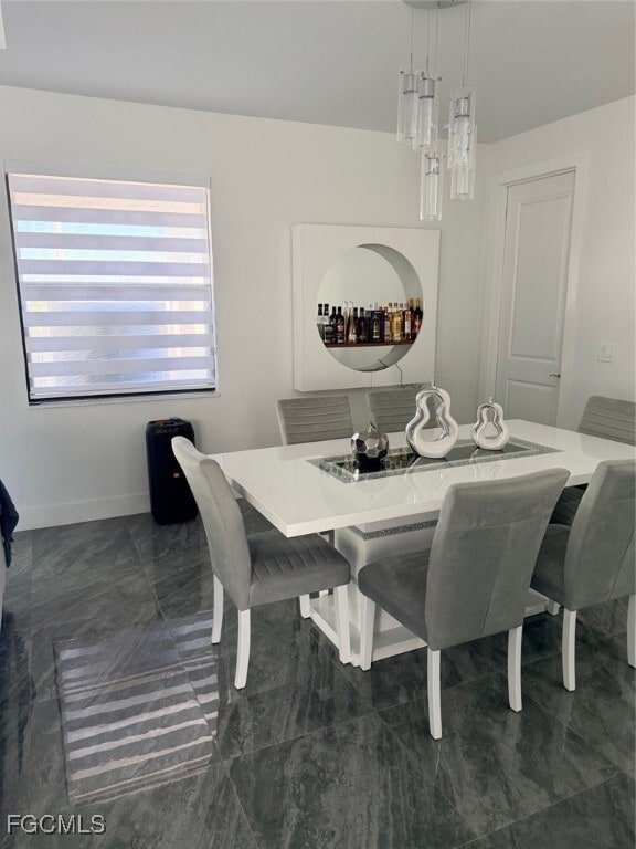 Foto del edificio - 423 Kismet Pkwy E